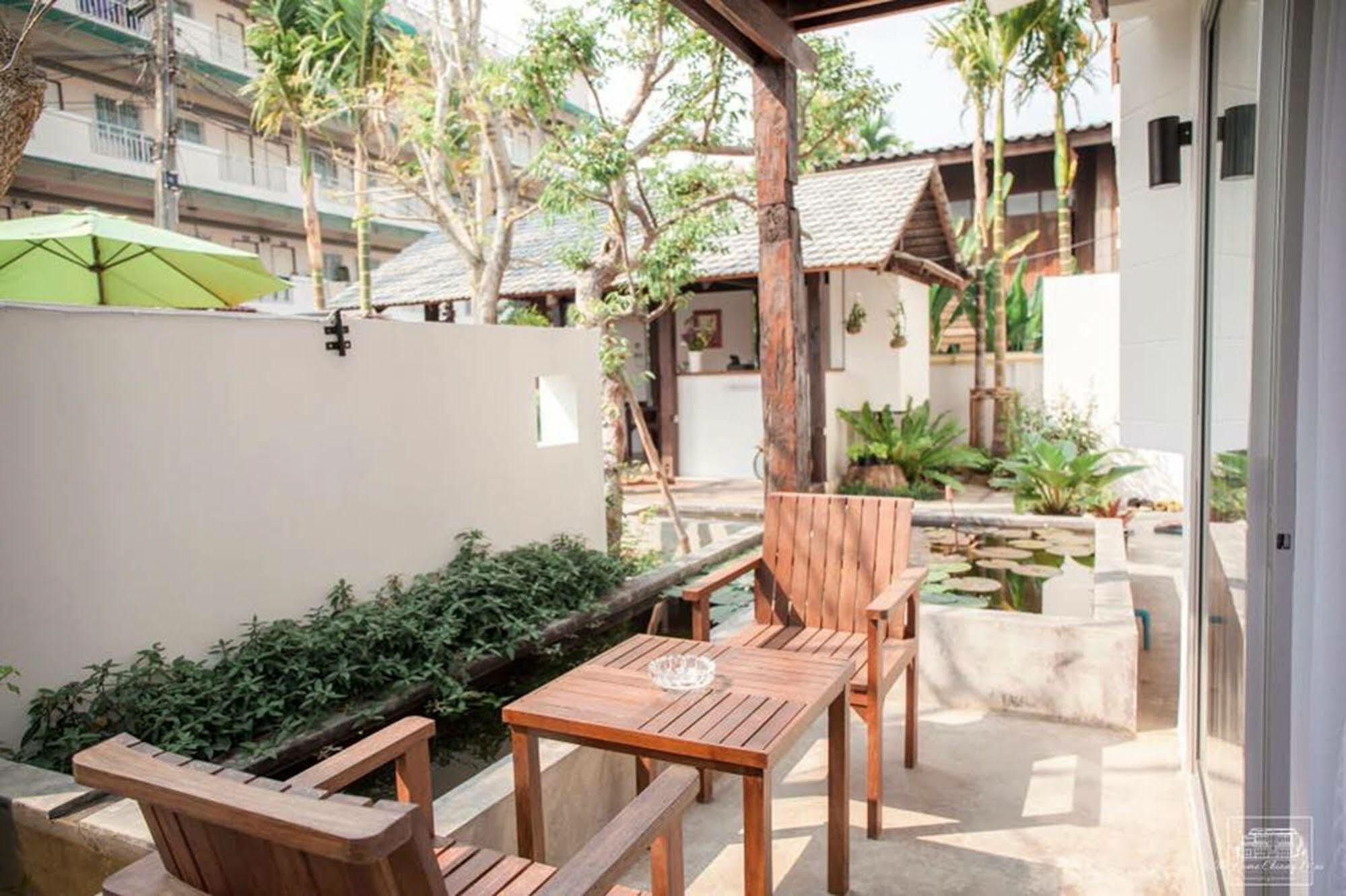 The Home Chiangmai Luxury Guesthouse Chiang Mai Esterno foto