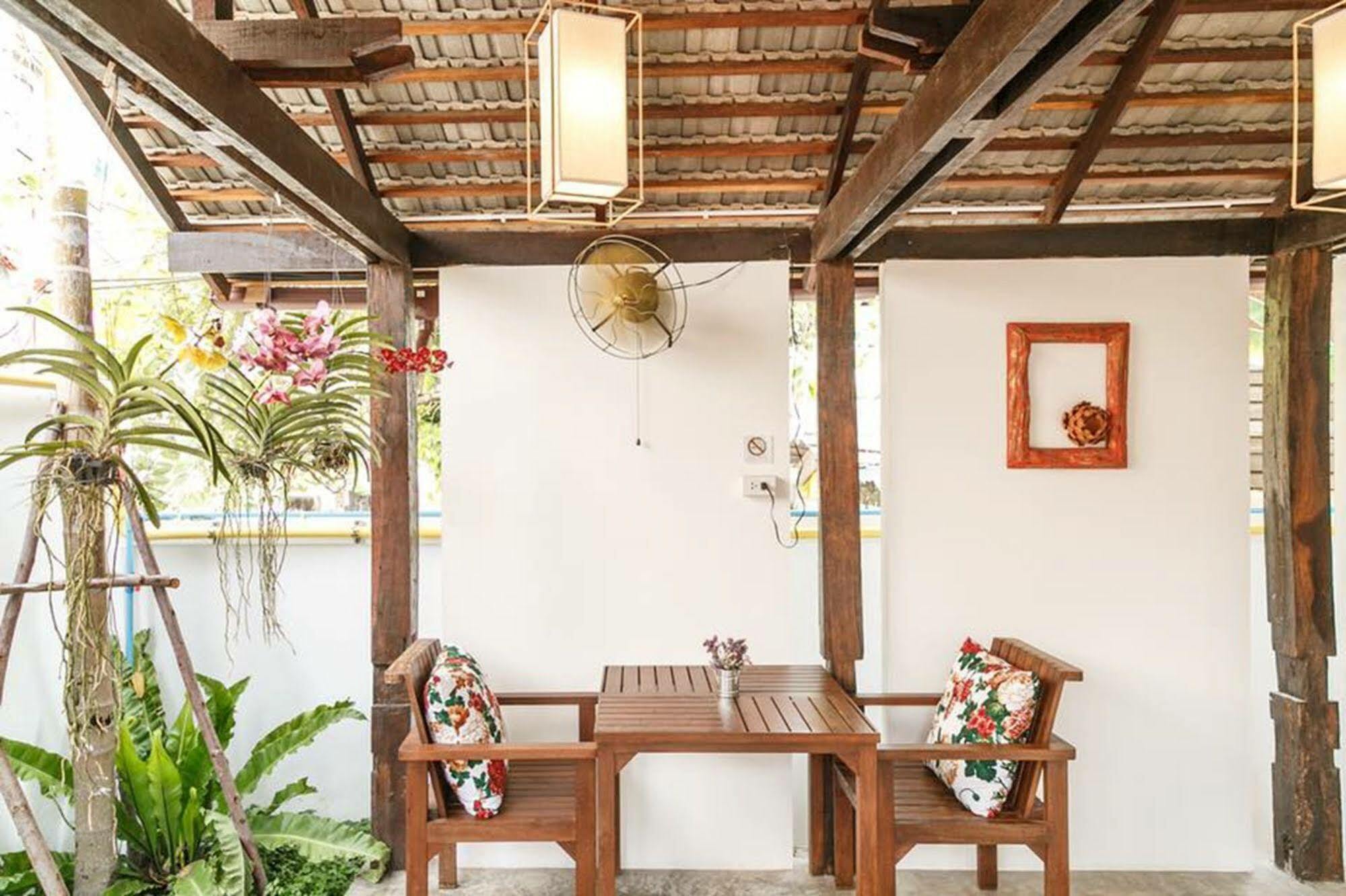 The Home Chiangmai Luxury Guesthouse Chiang Mai Esterno foto
