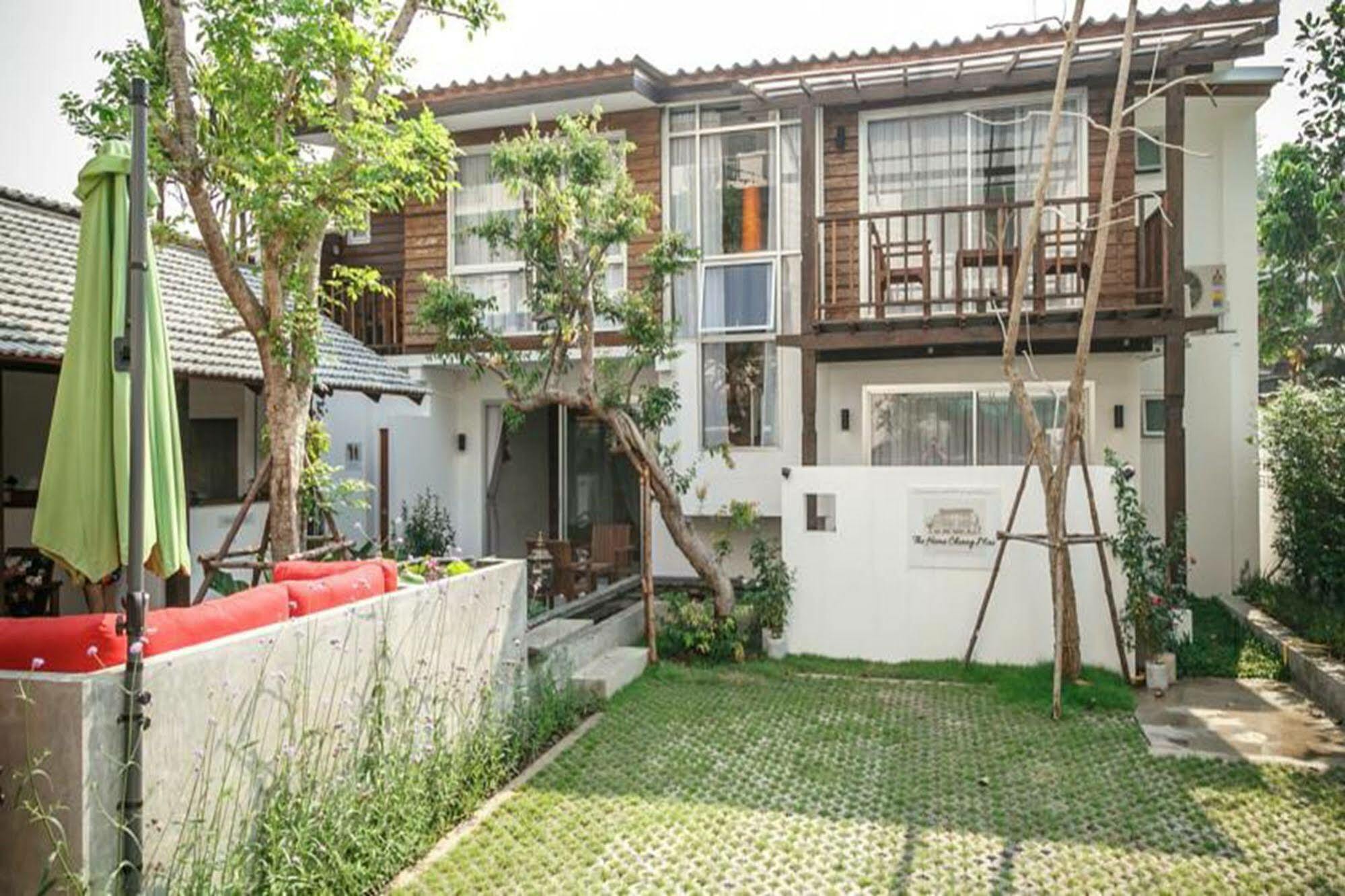 The Home Chiangmai Luxury Guesthouse Chiang Mai Esterno foto